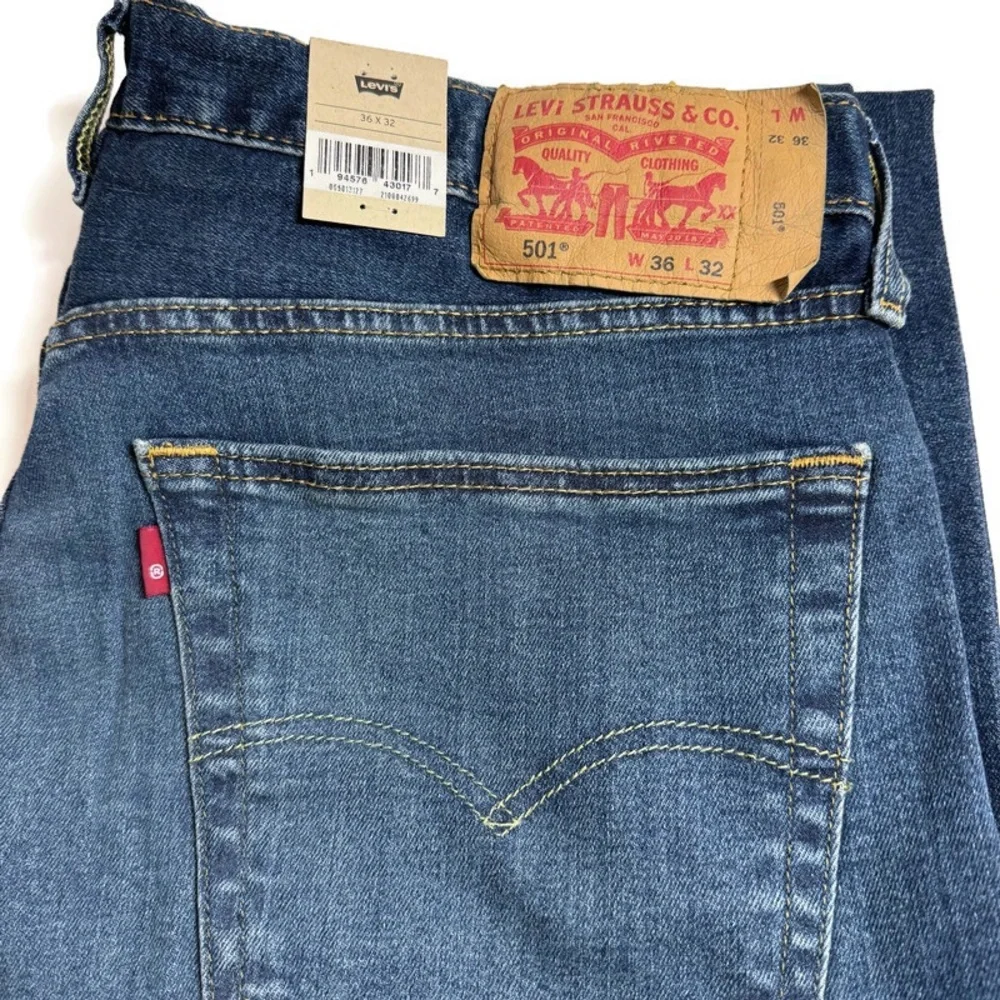 LEVI’S 501 ORIGINAL FIT MEN’S JEANS